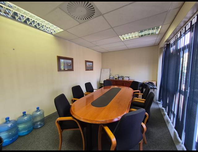 226M² OFFICE FOR SALE IN LITTLE FALLS